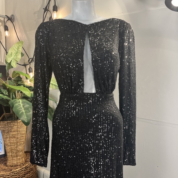 Royal Queen 7795 Black Sequined Formal Dress *Handmade Shawl* 16